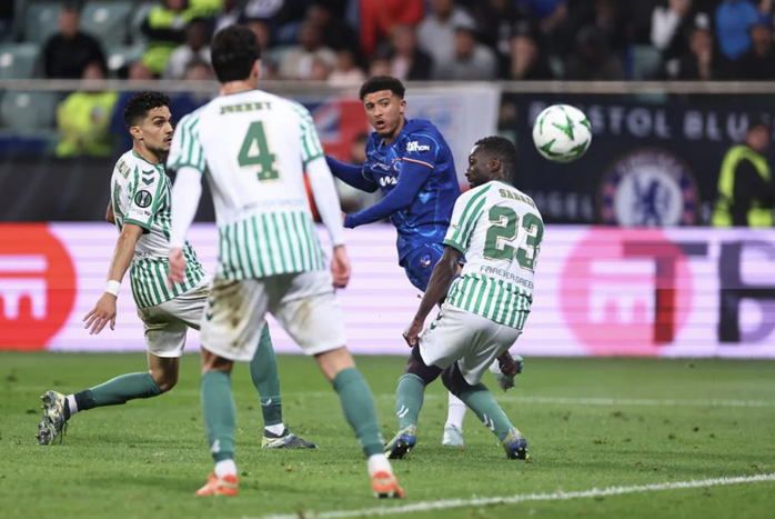 Ngược dòng hạ Betis, Chelsea chạm cửa thiên đường châu Âu thứ 9- Ảnh 7. Ngược dòng hạ Betis, Chelsea chạm cửa thiên đường châu Âu thứ 9- Ảnh 7.