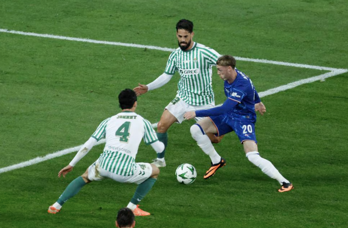 Ngược dòng hạ Betis, Chelsea chạm cửa thiên đường châu Âu thứ 9- Ảnh 4. Ngược dòng hạ Betis, Chelsea chạm cửa thiên đường châu Âu thứ 9- Ảnh 4.