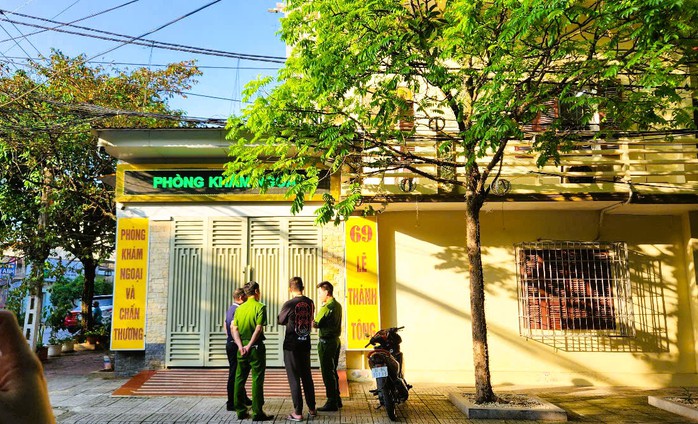 Người phụ nữ tử vong bất thường tại phòng khám tư- Ảnh 1. Người phụ nữ tử vong bất thường tại phòng khám tư- Ảnh 1.