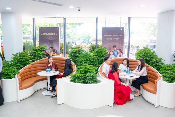 Forbes: Techcombank tiếp tục được bầu chọn là “Ngân hàng số 1 Việt Nam”- Ảnh 1. Forbes: Techcombank tiếp tục được bầu chọn là “Ngân hàng số 1 Việt Nam”- Ảnh 1.
