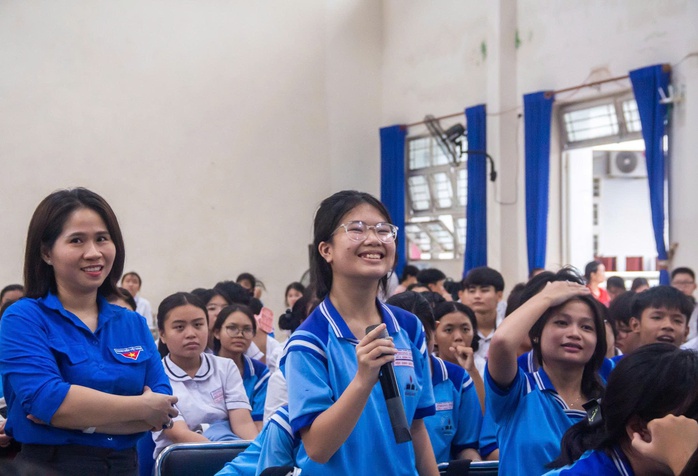 Lộ trình học tập liên thông chưa rõ ràng- Ảnh 2. Lộ trình học tập liên thông chưa rõ ràng- Ảnh 2.