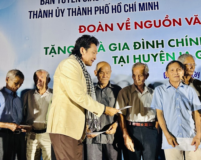 Hành trình về nguồn thấm đẫm nghĩa tình tại huyện Ia Grai, Gia Lai- Ảnh 3. Hành trình về nguồn thấm đẫm nghĩa tình tại huyện Ia Grai, Gia Lai- Ảnh 3.