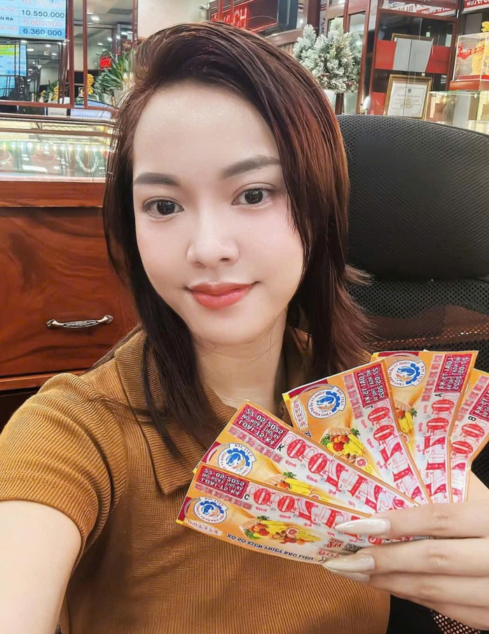 Người dân ở Kiên Giang trúng 5 tờ vé số đặc biệt - Ảnh 1.