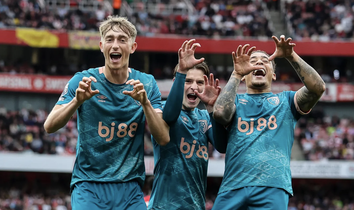 Arsenal thua sốc Bournemouth, lo mất ngôi nhì Ngoại hạng- Ảnh 7. Arsenal thua sốc Bournemouth, lo mất ngôi nhì Ngoại hạng- Ảnh 7.