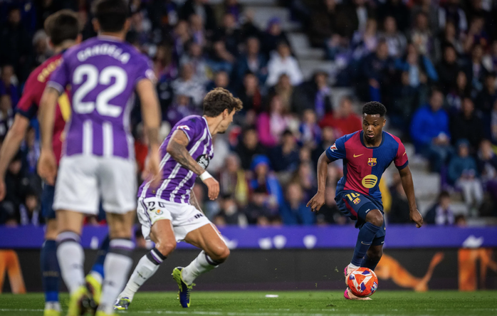 Ngược dòng chật vật hạ Valladolid, Barcelona chờ chung kết sớm ở El Clasico- Ảnh 1. Ngược dòng chật vật hạ Valladolid, Barcelona chờ chung kết sớm ở El Clasico- Ảnh 1.