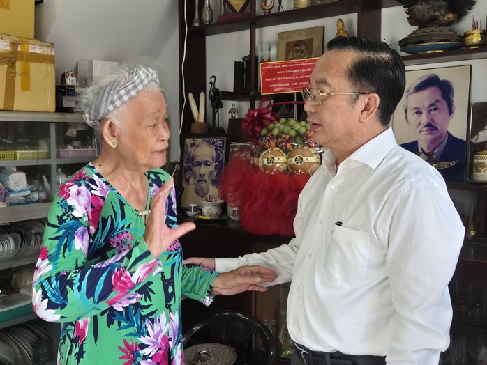 Thăm và tri ân Họa sĩ, Anh hùng lao động Đặng Ái Việt - Ảnh 4.