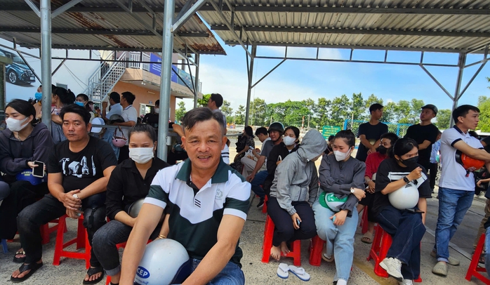 Những hình ảnh về kỳ sát hạch lái xe đầu tiên được Cảnh sát giao thông Bình Dương tổ chức- Ảnh 9. Những hình ảnh về kỳ sát hạch lái xe đầu tiên được Cảnh sát giao thông Bình Dương tổ chức- Ảnh 9.