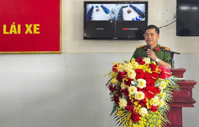 Những hình ảnh về kỳ sát hạch lái xe đầu tiên được Cảnh sát giao thông Bình Dương tổ chức- Ảnh 1. Những hình ảnh về kỳ sát hạch lái xe đầu tiên được Cảnh sát giao thông Bình Dương tổ chức- Ảnh 1.
