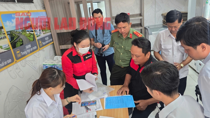 Vụ tố cửa hàng của C.P. Việt Nam bán thịt heo bệnh: Tỉnh Sóc Trăng vào cuộc kiểm tra- Ảnh 5. Vụ tố cửa hàng của C.P. Việt Nam bán thịt heo bệnh: Tỉnh Sóc Trăng vào cuộc kiểm tra- Ảnh 5.