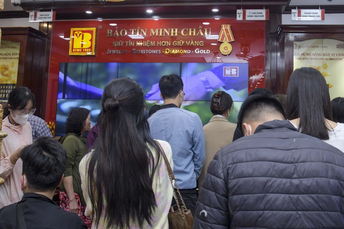 Bảo Tín Minh Châu - "đế chế" vàng ở Hà Nội kinh doanh ra sao?- Ảnh 1. Bảo Tín Minh Châu - "đế chế" vàng ở Hà Nội kinh doanh ra sao?- Ảnh 1.