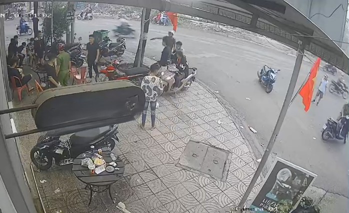 Rượt đuổi, ẩu đả gây náo loạn ở Biên Hoà - Ảnh 3. Rượt đuổi, ẩu đả gây náo loạn ở Biên Hoà - Ảnh 3.