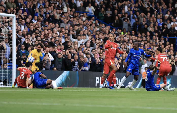 Tân vương Liverpool thảm bại, Chelsea tăng tốc đua Top 5 Ngoại hạng- Ảnh 4. Tân vương Liverpool thảm bại, Chelsea tăng tốc đua Top 5 Ngoại hạng- Ảnh 4.