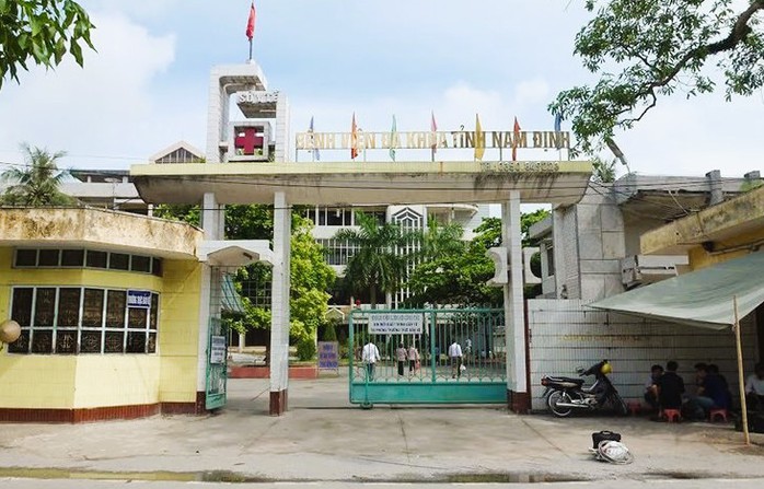 Thông tin mới vụ bé trai ở Nam Định bị yêu cầu đóng đủ viện phí mới cấp cứu- Ảnh 1. Thông tin mới vụ bé trai ở Nam Định bị yêu cầu đóng đủ viện phí mới cấp cứu- Ảnh 1.