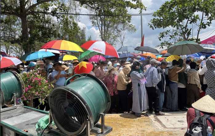 Hơn 270 người được cấp cứu trong Đại lễ Vesak 2025 tại TP HCM - Ảnh 2.