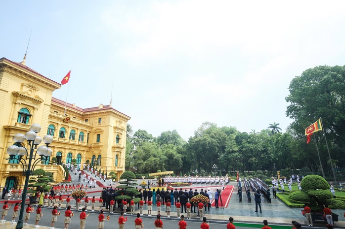 Chủ tịch nước Lương Cường chủ trì lễ đón chính thức Tổng thống Sri Lanka - Ảnh 5.