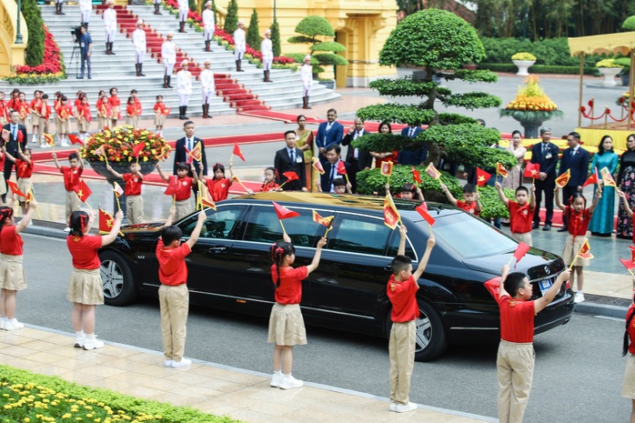 Chủ tịch nước Lương Cường chủ trì lễ đón chính thức Tổng thống Sri Lanka - Ảnh 4.