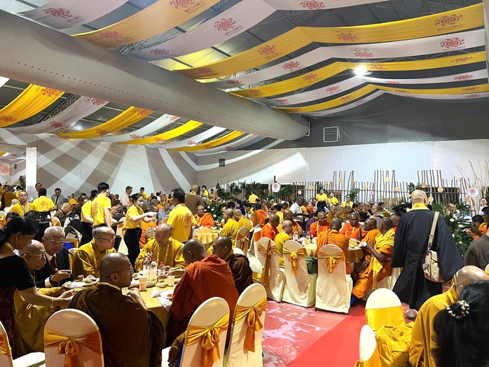 Saigontourist Group huy động trên 300 nhân sự phục vụ Đại lễ Vesak Liên Hợp Quốc 2025- Ảnh 1. Saigontourist Group huy động trên 300 nhân sự phục vụ Đại lễ Vesak Liên Hợp Quốc 2025- Ảnh 1.