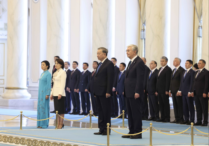 Lễ đón Tổng Bí thư Tô Lâm và Phu nhân thăm cấp Nhà nước Kazakhstan - Ảnh 3.