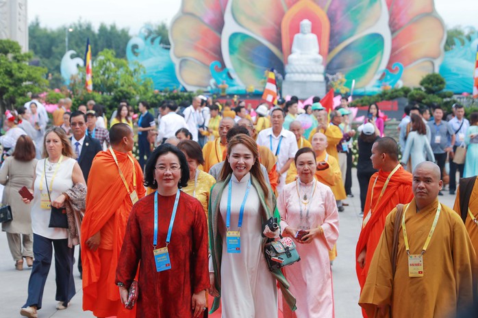 Đại lễ Vesak Liên hợp quốc 2025: Cho thế giới hòa bình, vì phẩm giá con người- Ảnh 2. Đại lễ Vesak Liên hợp quốc 2025: Cho thế giới hòa bình, vì phẩm giá con người- Ảnh 2.