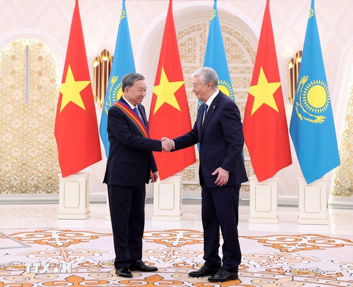 Kazakhstan tặng Tổng Bí thư Tô Lâm Huân chương Hữu nghị Dostyk hạng nhất - Ảnh 6.