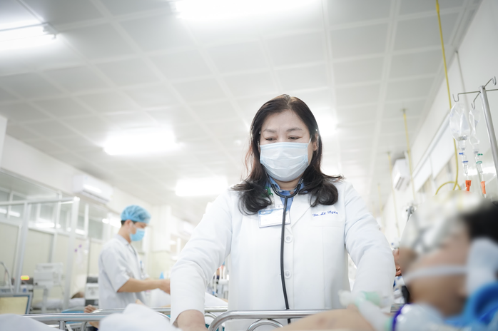 Bệnh viện Chợ Rẫy miễn 100% viện phí cho bé trai bị cây rơi trúng đầu- Ảnh 1. Bệnh viện Chợ Rẫy miễn 100% viện phí cho bé trai bị cây rơi trúng đầu- Ảnh 1.