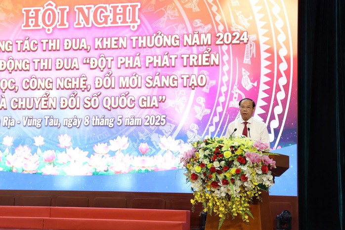 Bà Rịa - Vũng Tàu: Nhiều cá nhân được nhận Huân chương Lao động- Ảnh 3. Bà Rịa - Vũng Tàu: Nhiều cá nhân được nhận Huân chương Lao động- Ảnh 3.