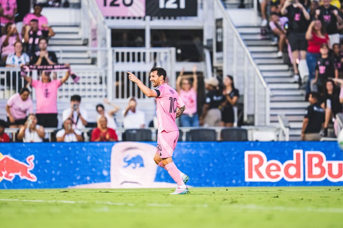 Messi rực sáng, Inter Miami vùi dập Columbus 5-1 - Ảnh 1.