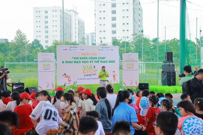 Rộn ràng khai mạc học kỳ thể thao mùa hè 2025 - Ảnh 1.