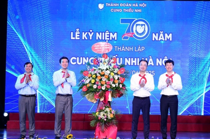 Khơi nguồn đam mê, phát triển tài năng của thế hệ trẻ- Ảnh 2. Khơi nguồn đam mê, phát triển tài năng của thế hệ trẻ- Ảnh 2.