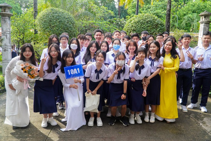 Kỷ niệm ngày quốc tế Thiếu nhi (1-6): Chăm sóc "búp trên cành" - Ảnh 1.