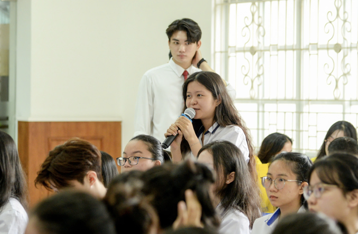 Kết nối sinh viên với doanh nghiệp trong nhiều lĩnh vực nghề nghiệp hấp dẫn - Ảnh 1.