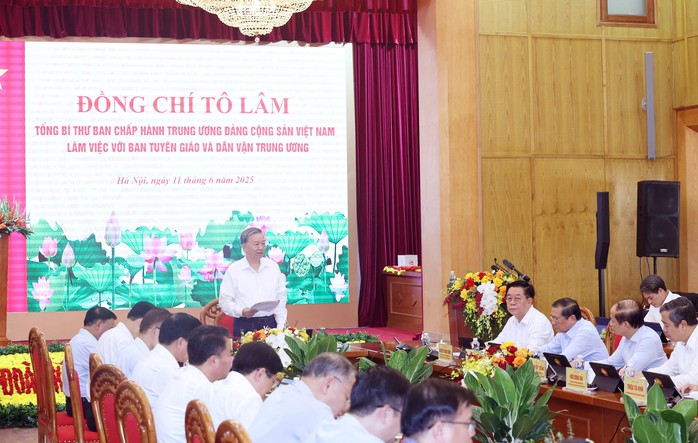 Thúc đẩy khát vọng phát triển đất nước- Ảnh 1. Thúc đẩy khát vọng phát triển đất nước- Ảnh 1.