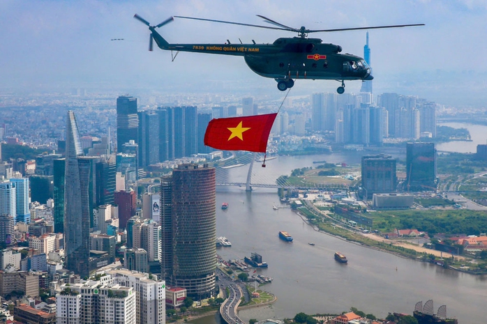 TP HCM SẴN SÀNG VẬN HÀNH CHÍNH QUYỀN 2 CẤP (*): Khởi đầu sứ mệnh mới - Ảnh 2. TP HCM SẴN SÀNG VẬN HÀNH CHÍNH QUYỀN 2 CẤP (*): Khởi đầu sứ mệnh mới - Ảnh 2.
