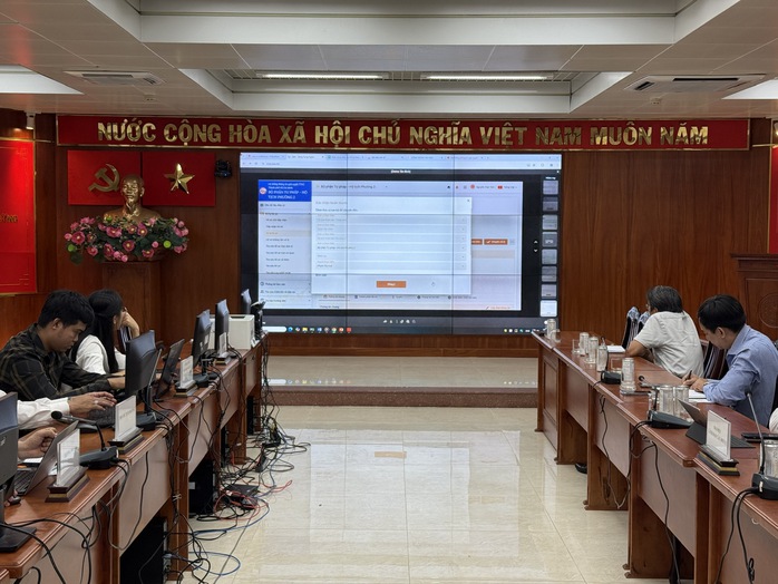 Cận cảnh buổi vận hành thử nghiệm hoạt động của phường mới sau sắp xếp tại TP HCM - Ảnh 1.