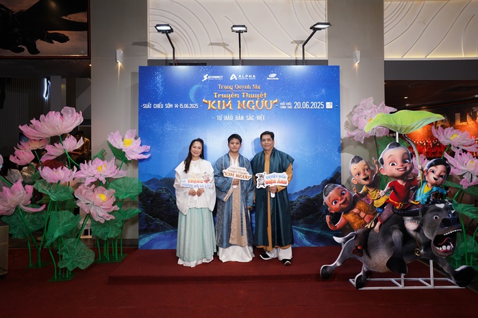 Gia đình Thanh Thúy – NSƯT Đức Thịnh "trẩy hội" thảm đỏ hoạt hình - Ảnh 1. Gia đình Thanh Thúy – NSƯT Đức Thịnh "trẩy hội" thảm đỏ hoạt hình - Ảnh 1.
