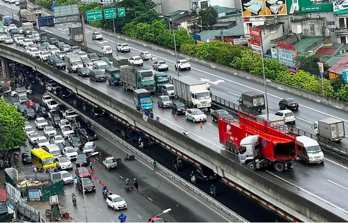 Hà Nội dự kiến thu phí đại lộ Thăng Long và vành đai 3 trên cao- Ảnh 1. Hà Nội dự kiến thu phí đại lộ Thăng Long và vành đai 3 trên cao- Ảnh 1.