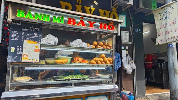 Ổ bánh mì, tô phở rục rịch tăng giá 2.000 – 5.000 đồng - Ảnh 2.