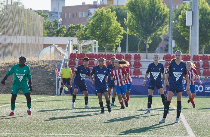 Nữcầu thủ nhí của trẻ TP HCM và chuyến du học bóng đá Tây Ban Nha của La Liga - Ảnh 2. Nữcầu thủ nhí của trẻ TP HCM và chuyến du học bóng đá Tây Ban Nha của La Liga - Ảnh 2.