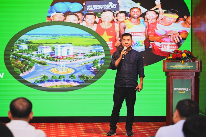10.000 vận động viên đua tài Giải Marathon quốc tế "Vietcombank Mekong Delta"- Ảnh 3. 10.000 vận động viên đua tài Giải Marathon quốc tế "Vietcombank Mekong Delta"- Ảnh 3.