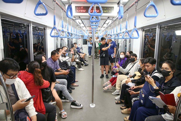 LẮNG NGHE NGƯỜI DÂN HIẾN KẾ: Gỡ nút thắt giao thông với siêu dự án- Ảnh 1. LẮNG NGHE NGƯỜI DÂN HIẾN KẾ: Gỡ nút thắt giao thông với siêu dự án- Ảnh 1.