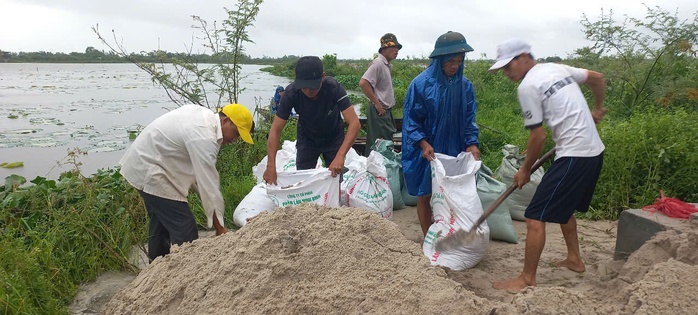 Nhiều chuyến bay bị ảnh hưởng do thời tiết xấu tại sân bay Đà Nẵng- Ảnh 11. Nhiều chuyến bay bị ảnh hưởng do thời tiết xấu tại sân bay Đà Nẵng- Ảnh 11.