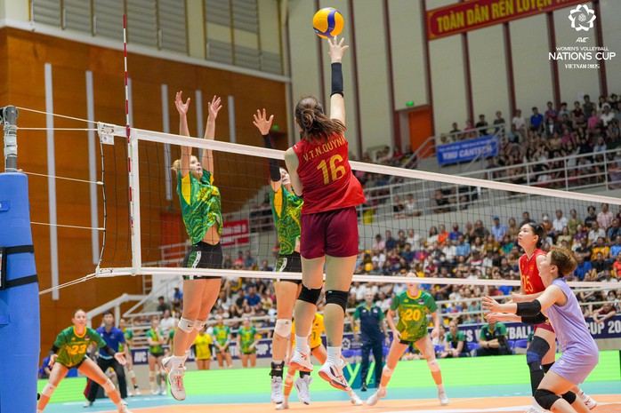 Tuyển nữ Việt Nam toàn thắng, giành vé bán kết bóng chuyền AVC Nations Cup- Ảnh 3. Tuyển nữ Việt Nam toàn thắng, giành vé bán kết bóng chuyền AVC Nations Cup- Ảnh 3.