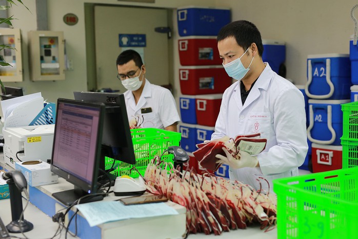 Nam thanh niên thoát cửa tử nhờ 7 lít máu hiến tặng- Ảnh 1. Nam thanh niên thoát cửa tử nhờ 7 lít máu hiến tặng- Ảnh 1.