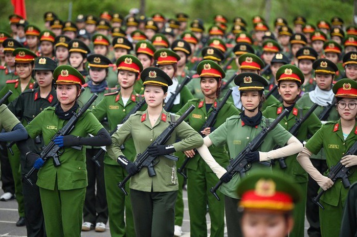 Phó Thủ tướng: Khẩn trương ban hành Đề án diễu binh, diễu hành trong tháng 6-2025- Ảnh 1. Phó Thủ tướng: Khẩn trương ban hành Đề án diễu binh, diễu hành trong tháng 6-2025- Ảnh 1.