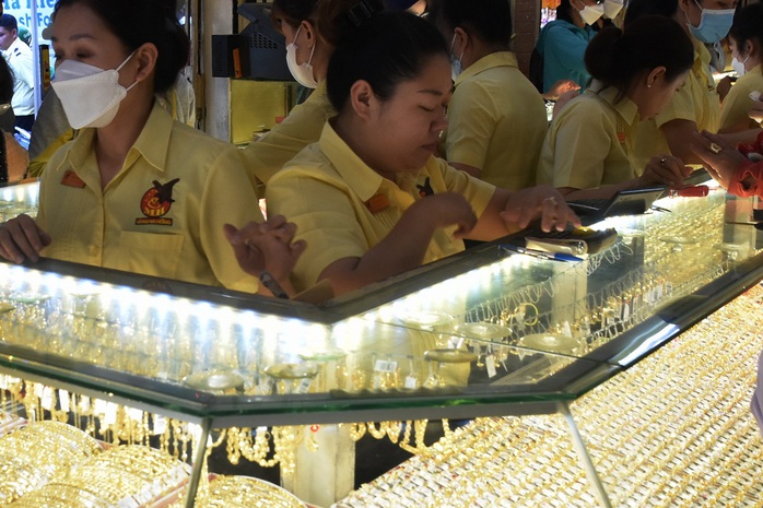 Giá vàng hôm nay 14-6: Tăng lên mức cao nhất 5 tuần qua- Ảnh 1. Giá vàng hôm nay 14-6: Tăng lên mức cao nhất 5 tuần qua- Ảnh 1.