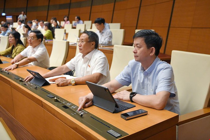 Quốc hội "chốt" giảm thuế cho báo chí- Ảnh 1. Quốc hội "chốt" giảm thuế cho báo chí- Ảnh 1.