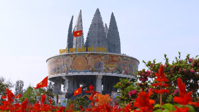 Bài dự thi cuộc thi viết "Chủ quyền quốc gia bất khả xâm phạm": Dáng hình đất nước - Ảnh 1.