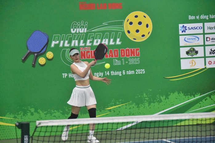 Giải Pickleball Báo Người Lao Động 2025: Tưng bừng khai mạc- Ảnh 10. Giải Pickleball Báo Người Lao Động 2025: Tưng bừng khai mạc- Ảnh 10.