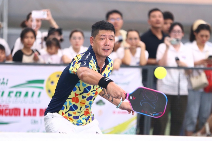 Giải Pickleball Báo Người Lao Động: Diễn viên Bình Minh đi tiếp, Minh Hằng dừng bước- Ảnh 1. Giải Pickleball Báo Người Lao Động: Diễn viên Bình Minh đi tiếp, Minh Hằng dừng bước- Ảnh 1.