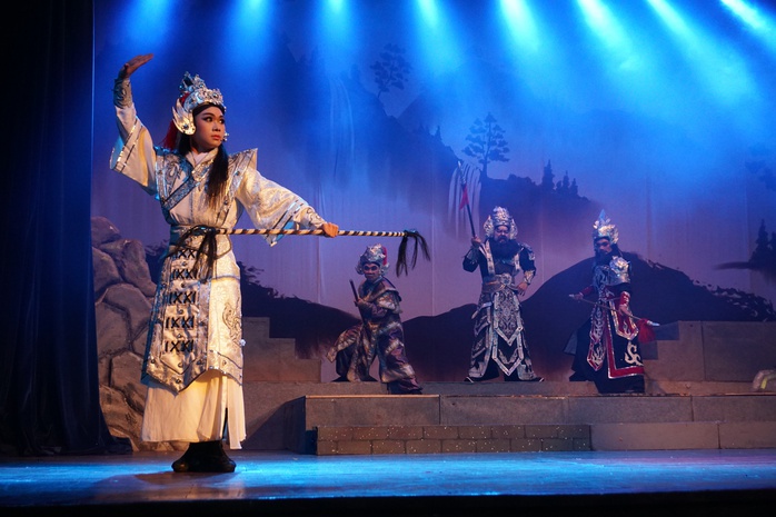 Nghệ sĩ Trọng Nhân tạo dấu ấn đẹp với Khương Linh Tá- Ảnh 1. Nghệ sĩ Trọng Nhân tạo dấu ấn đẹp với Khương Linh Tá- Ảnh 1.